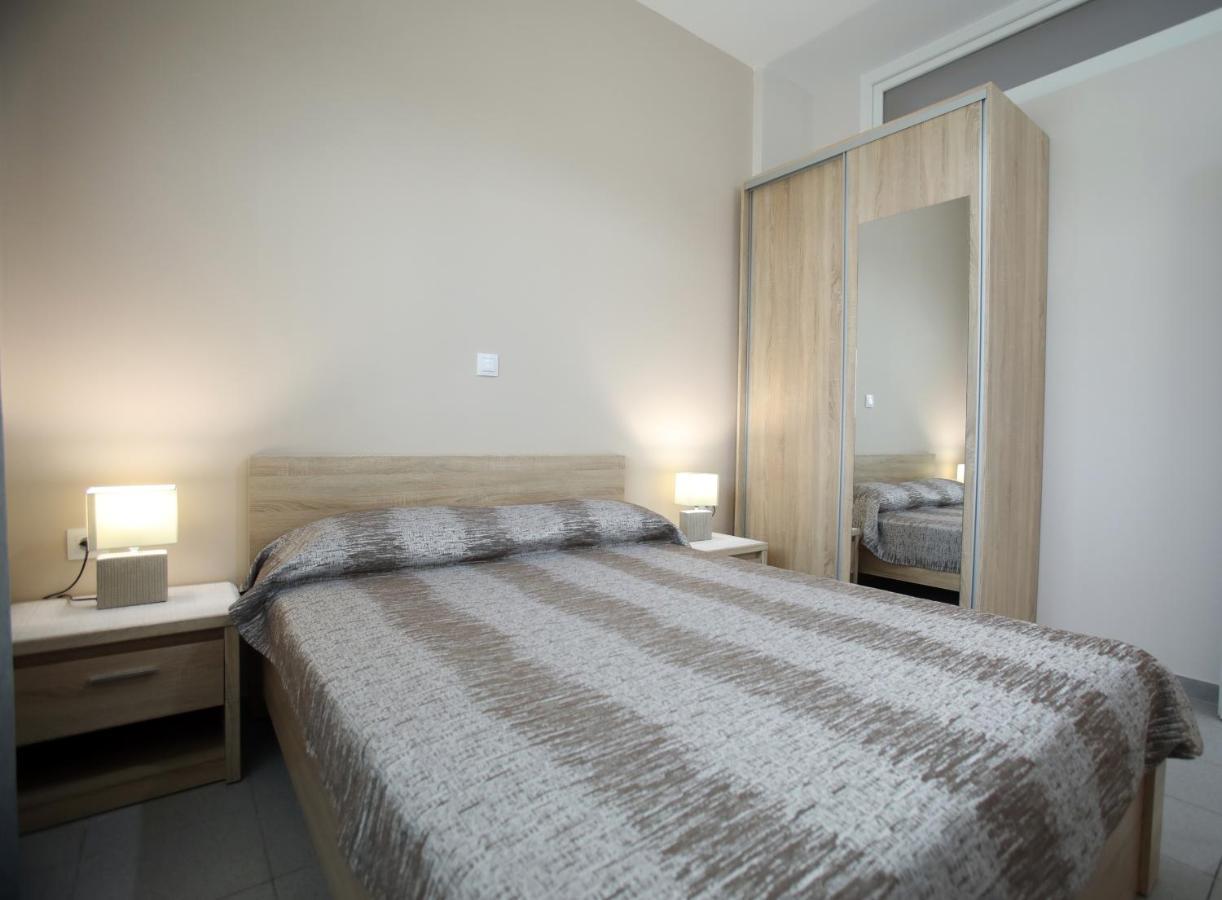 Pavlidis Apartment Сивири Екстериор снимка