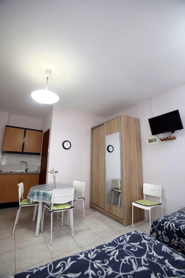 Pavlidis Apartment Сивири Екстериор снимка