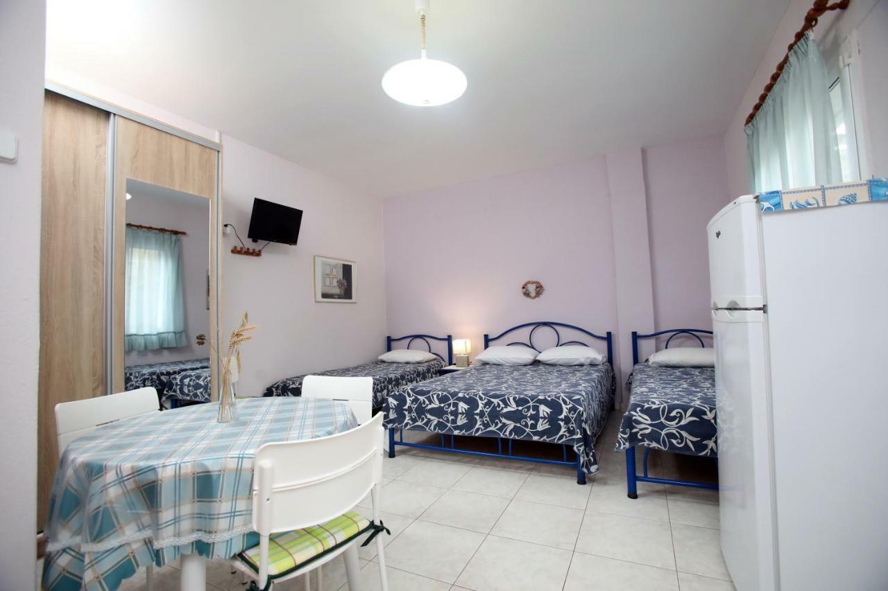 Pavlidis Apartment Сивири Екстериор снимка